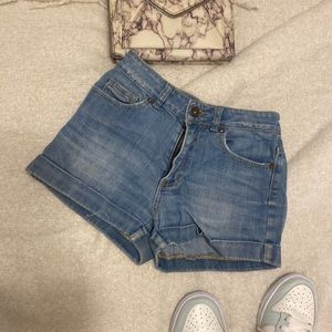 Light blue  Bullhead mom shorts size 0